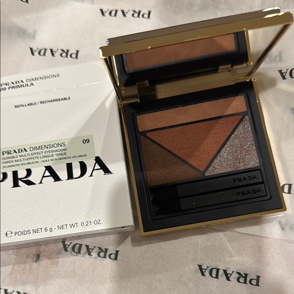 PRADA - Picture 2 of 2